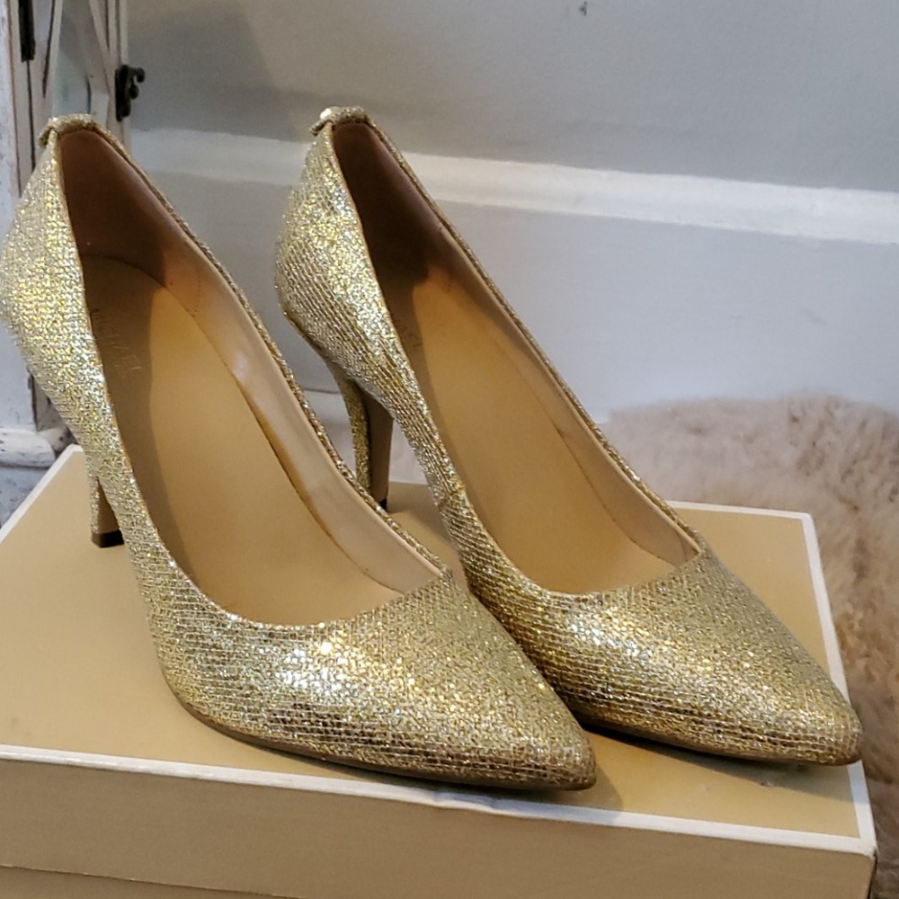 Michael Kors gold heels